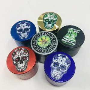 Grinder 40 Mm Y 4 Partes Con Diseños Diferentes