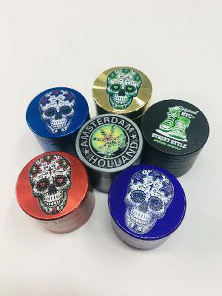 Grinder 40 Mm Y 4 Partes Con Diseños Diferentes